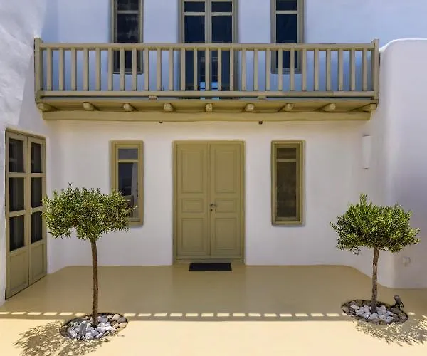 Isabella Family Close To The *