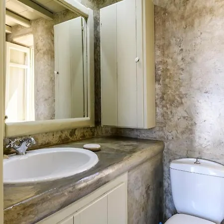 Isabella Family Close To The Villa