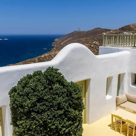 Isabella Family Close To The Ftelia (Mykonos)