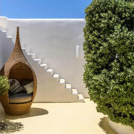 Vila Isabella Family Close To The Ftelia (Mykonos)