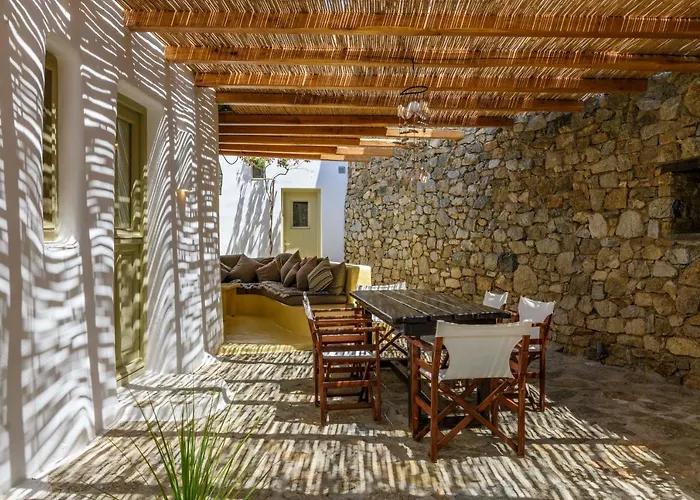 Isabella Family Close To The Villa Ftelia (Mykonos)